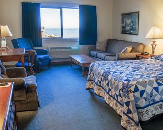 Lighthouse Inn on Lake Michigan - Two Rivers