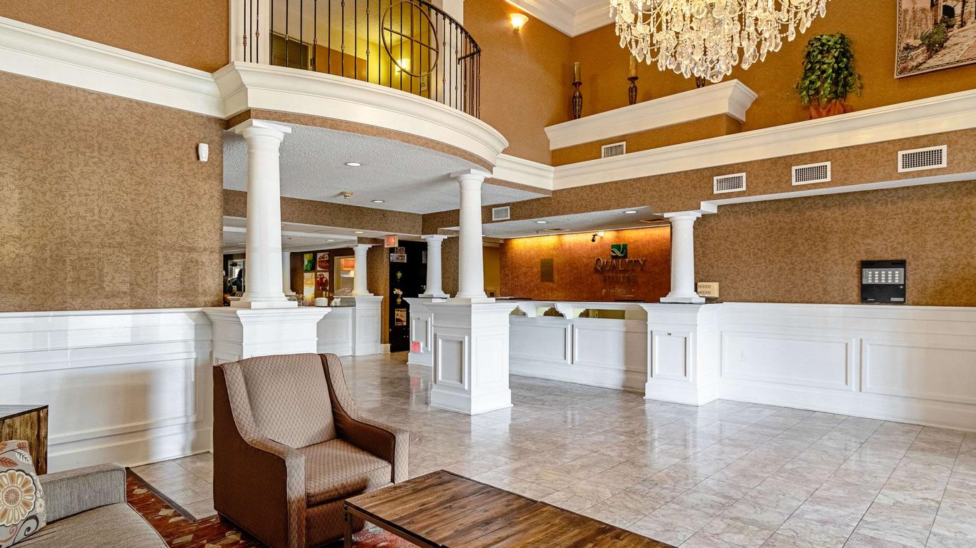 Quality Suites San Antonio Northeast