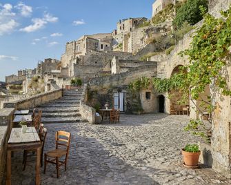 Sextantio Le Grotte Della Civita - Matera - Bina