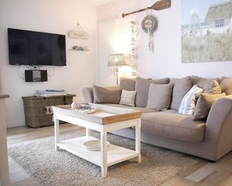 Strandperle 5 - Scharbeutz - Huiskamer