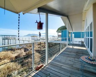 North Lakeport Home on Clear Lake Boat and Unwind! - Lakeport - Balcón