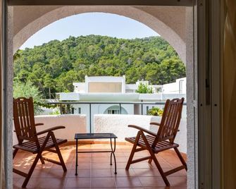 Apulia Hotel Baia dei Faraglioni Resort - Mattinata - Balkon