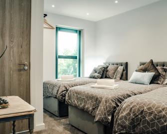 Bv Luxury 3 Bedroom Townhouse At Bed Cliff Oaks - Leeds - Schlafzimmer