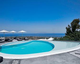 Anchor Suites - Foinikiá - Pool