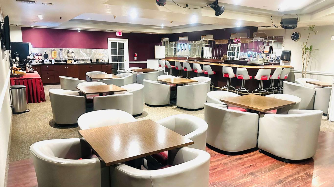 رمادا بلازا ويندام جاردن غروف/ أناهايم ساوث