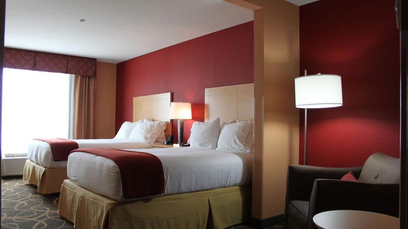 Holiday Inn Express Cortland