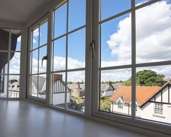 St. Raphael Guest House - York - Balcone