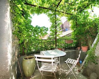 Charming Old Village House, Between Garrigues And Pic St Loup - Saint-Martin-de-Londres - Patio