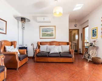 Beach Front View Armacao de Pera Flat With Terrace - Silves - Salon