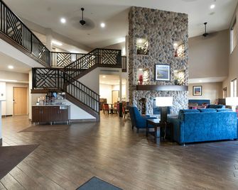 Rapid River Lodge - Baxter - Lobby