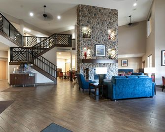 Rapid River Lodge - Baxter - Lobby