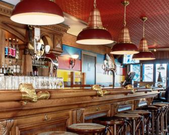 鬥牛犬銀星飯店 - 弗農(加拿大) - 酒吧