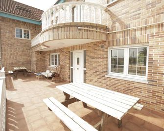 غيجون سيرف هوستل - غيخون - شرفة