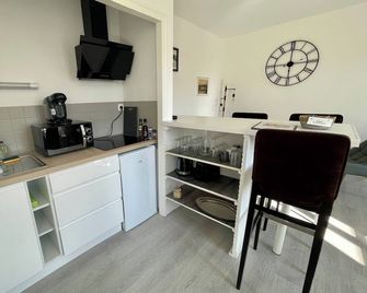 Easyhome 12 - Vitré - Kitchen
