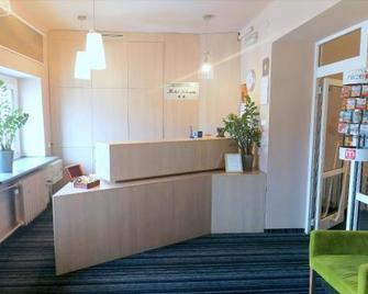 Hotel Polonia - ז'שוב - דלפק קבלה
