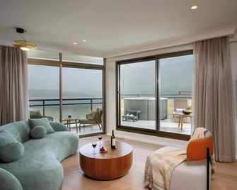 מלון לאונרדו פלאזה טבריה - טבריה - סלון