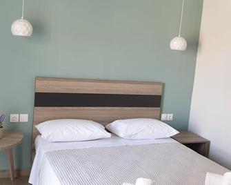 Chriselia 1 - Nea Roda - Habitación