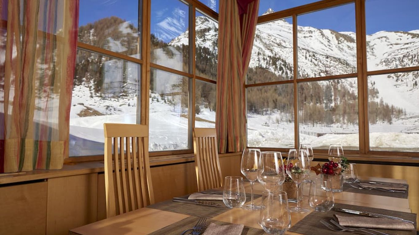 Blu Hotel Senales Zirm-Cristal