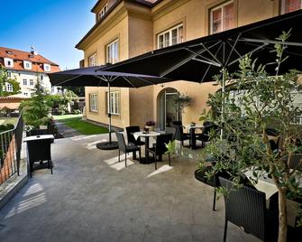 Appia Hotel Residences - Prague - Patio