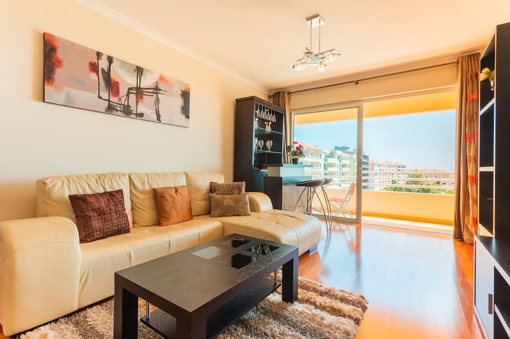 Flh Funchal Green Park Apartment With Po - Funchal - Sala de estar