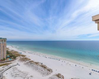 Pelican Beach Resort Condos - Destin - Playa