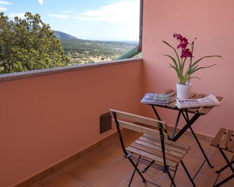 Hotel Ispinigoli - Dorgali - Balcony