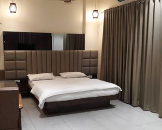 Hotel Central Park - Mumbai - Schlafzimmer