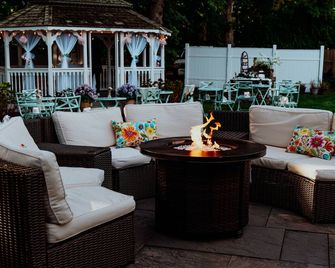 Westbrook Inn Bed and Breakfast - Westbrook - Patio