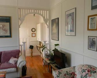 Glenellen Bed And Breakfast - Toowoomba - Wohnzimmer