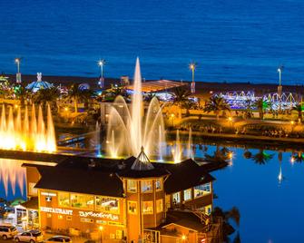 Best Western Premier Batumi - Batumi - Bangunan