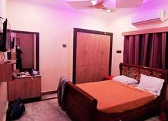 Sree Kumaran Residence - Rameswaram - Bedroom