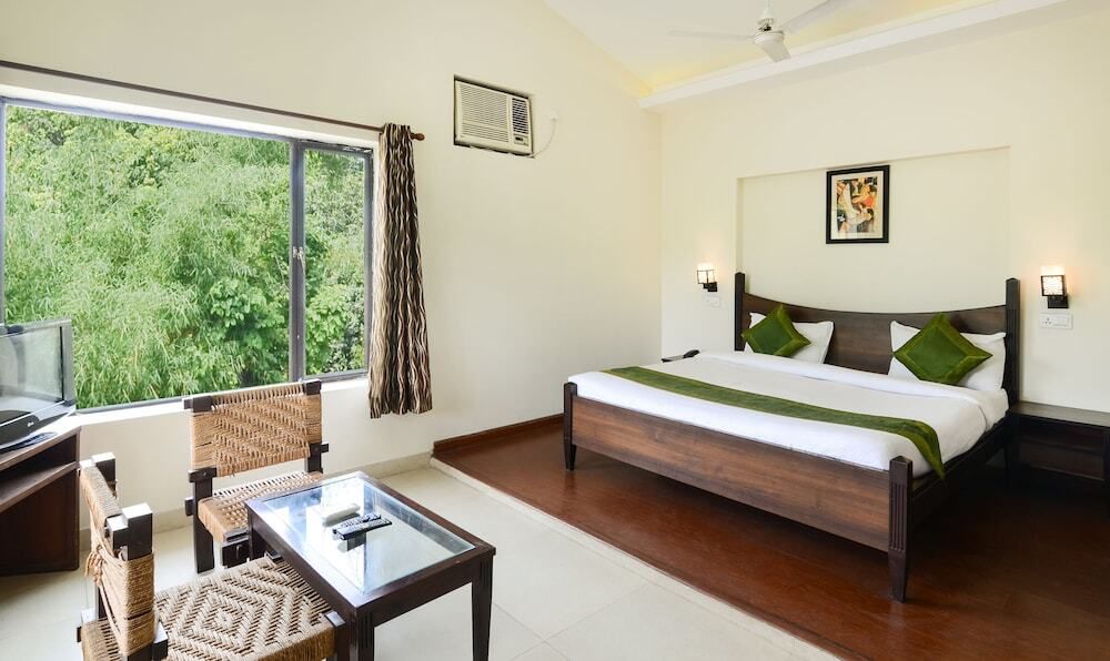 Treebo Aroma Park - Dhikuli - Schlafzimmer