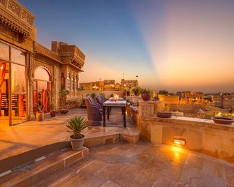 Hotel Garh Jaisal Haveli - ג'יסלמר