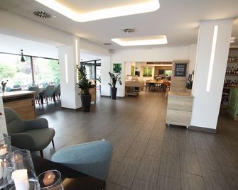 zeitlos Hotel und Restaurant am Fuchsbach - Pattensen - Lobby