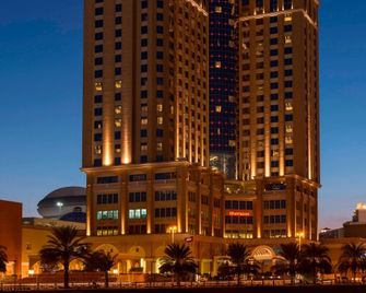 Sheraton Mall of the Emirates Hotel, Dubai - Dubai - Building