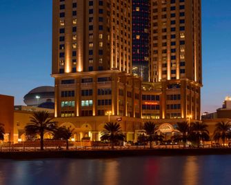 Sheraton Mall of the Emirates Hotel, Dubai - דובאי - בניין