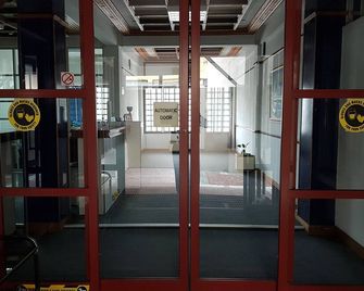 Le Gavnor-D.Rittoo Complex - Quatre Bornes - Lobby