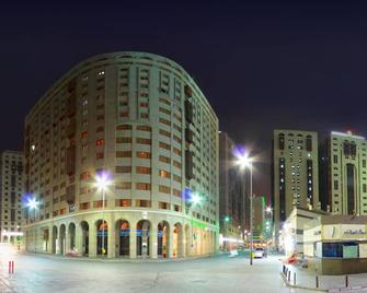 Dallah Taibah Hotel - Medina - Building