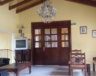 Panorama Kakopleyri Kalabakas - Kalabaka - Living room