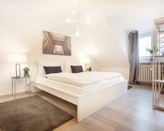 Centerapartment | Smarttv, Wifi, Kitchen, Pottbude - Essen - Habitación