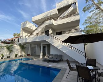 New Modern Third Floor Studio Casa Brisa Fina #1 - Rincon de Guayabitos - Alberca