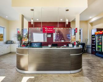 Red Roof Inn Madison Heights, Va - Madison Heights - Front desk
