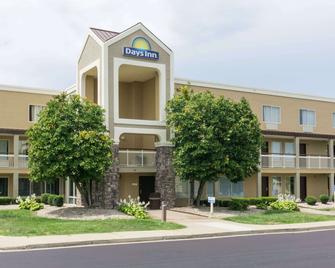 Days Inn by Wyndham Florence Cincinnati Area - Florence - Bygning