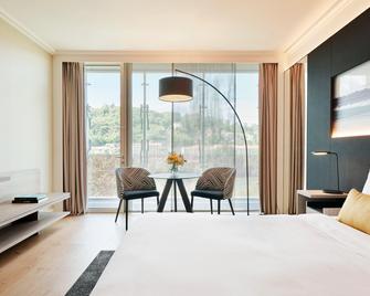 Lyon Marriott Hotel Cité Internationale - Lyon - Schlafzimmer