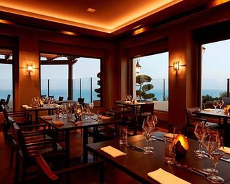 Santa Barbara Large 4br 2ba,pool,hottub, Beaches, Sleep 11+,dogs Ok, Best Value! - Santa Bárbara - Restaurante