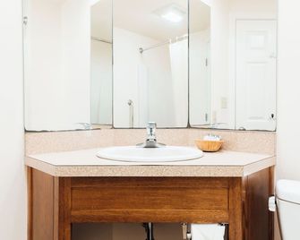 Yankee Clipper Motel - Belfast - Baño