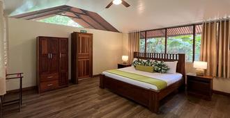 Pachira Lodge - Tortuguero - Bedroom