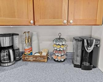 Luxury Home, Hot tub, Game Rm, Sauna, Near trails - Houghton - Buffet