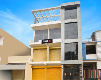 Hotel O Paradise Inn - Jabalpur - Building