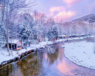 Lumen Nature Retreat - Woodstock - Vista del exterior